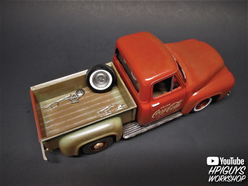 AMT 1953 Ford Pickup (Coca-Cola) 1/25 Model Kit (Level 3) – image 16