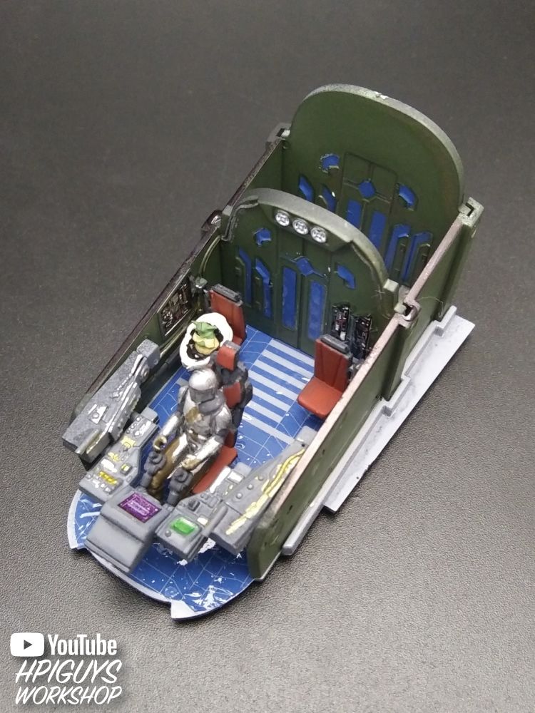 AMT Star Wars: Mandalorian Razor Crest 1/72 (Level 2) – image 12