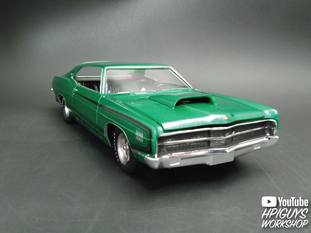 AMT 1/25 1969 Ford Galaxie Hardtop – image 7
