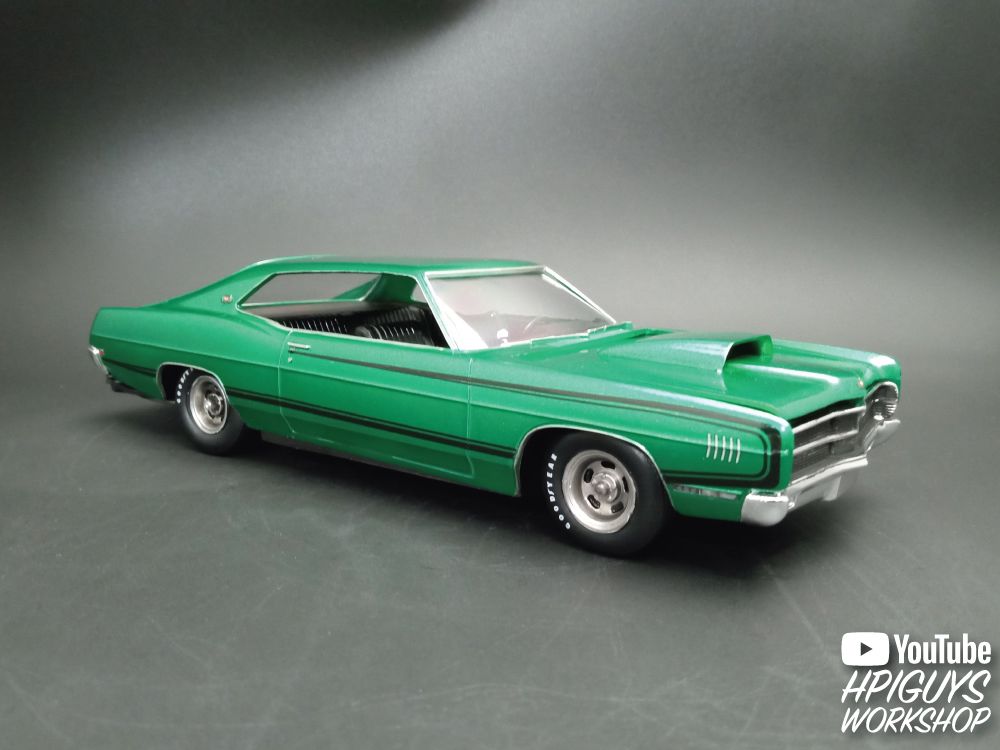 AMT 1/25 1969 Ford Galaxie Hardtop – image 8
