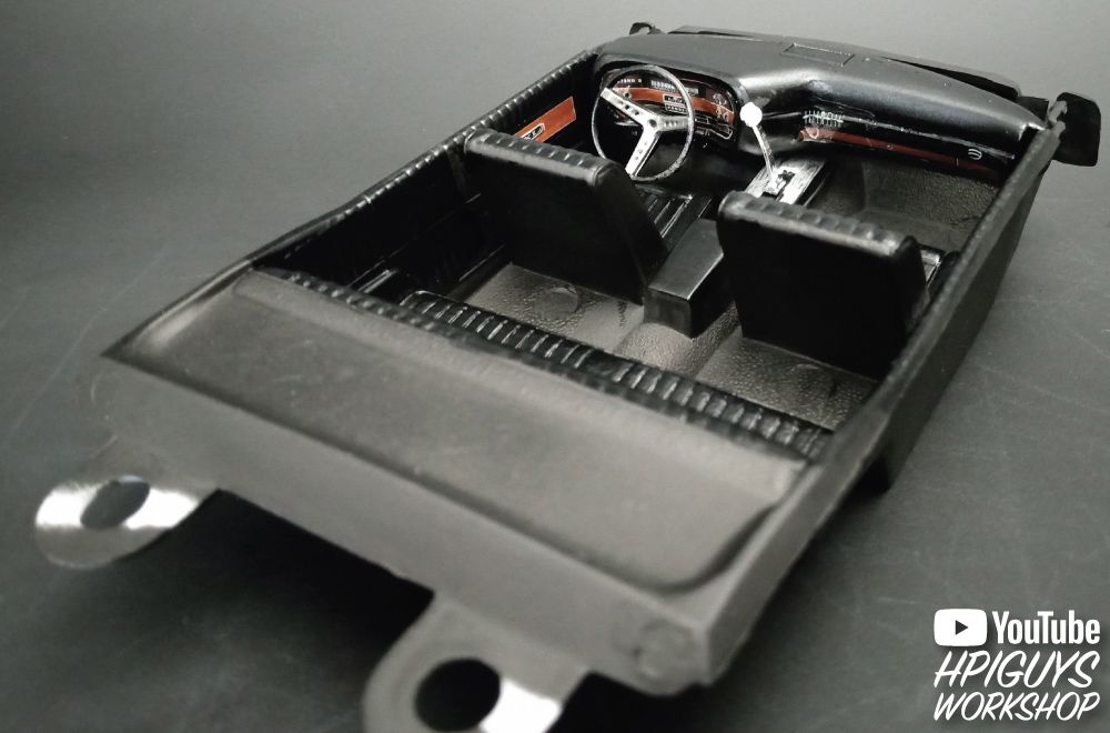 AMT 1/25 1969 Ford Galaxie Hardtop – image 9
