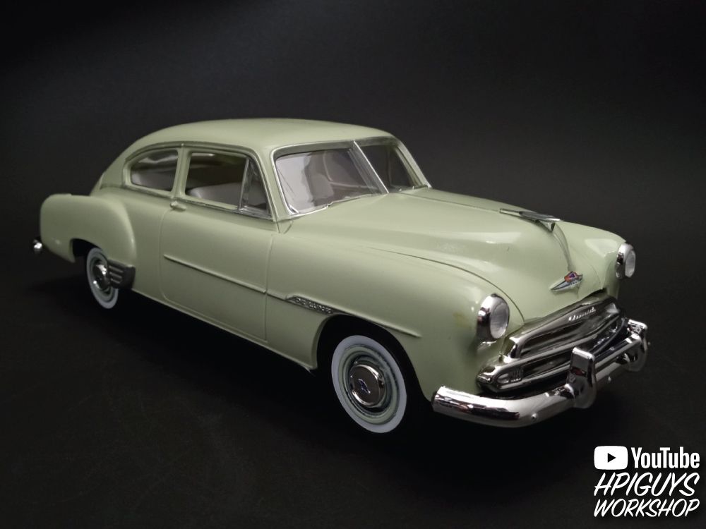 AMT 1/25 1951 Chevrolet Fleetline Model Kit (Level 2) – image 9