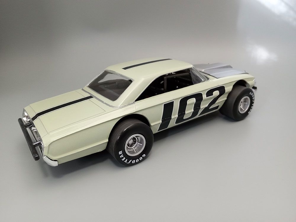 AMT 1/25 1964 Ford Galaxie Modified Stocker – image 4