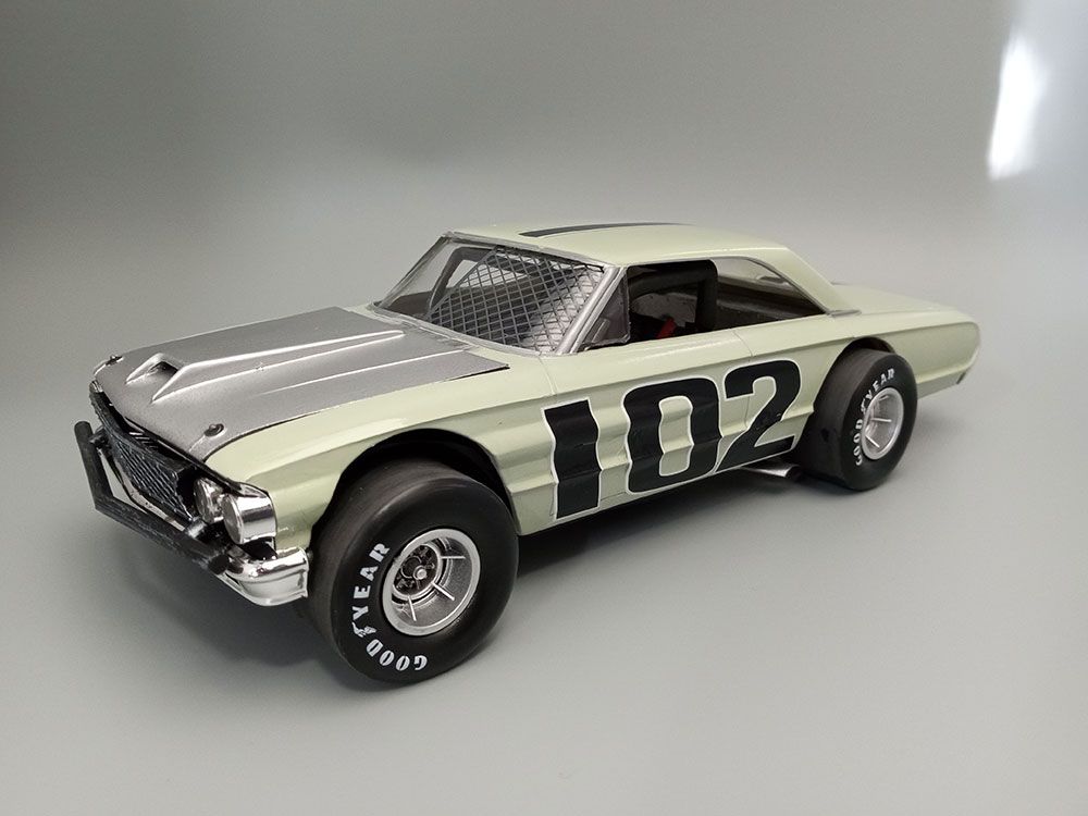 AMT 1/25 1964 Ford Galaxie Modified Stocker – image 9