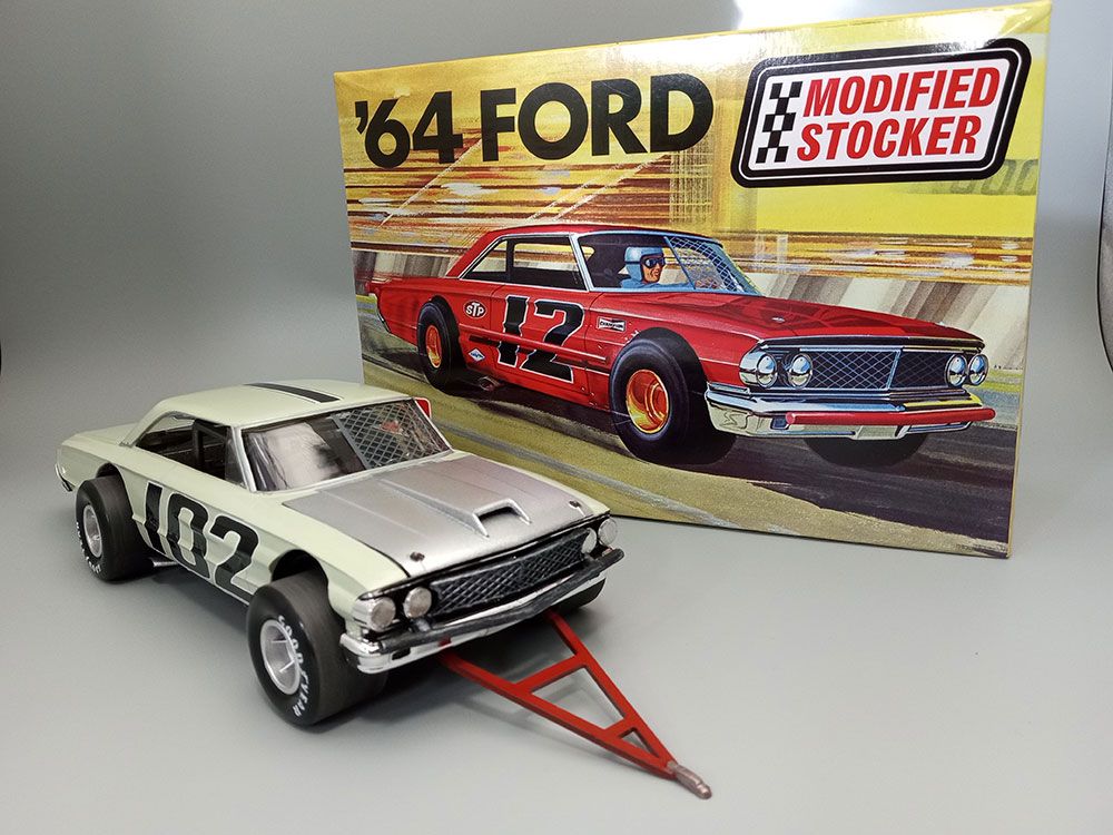 AMT 1/25 1964 Ford Galaxie Modified Stocker – image 12