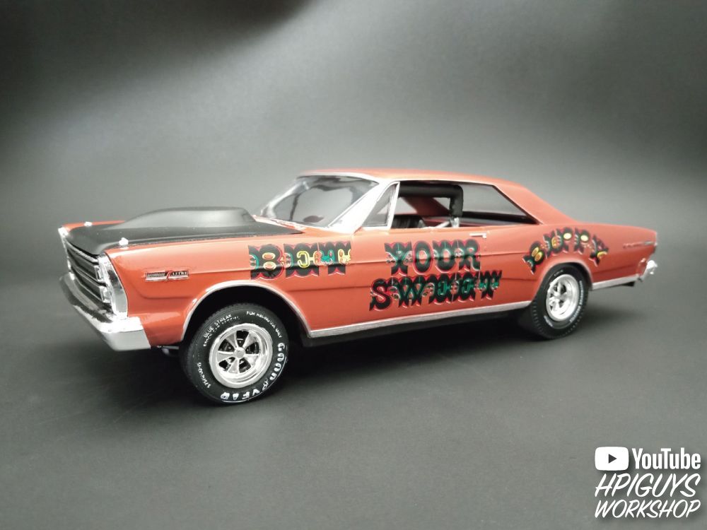 AMT 1/25 1966 Ford Galaxie "Sweet Bippy" (Level 2) – image 7