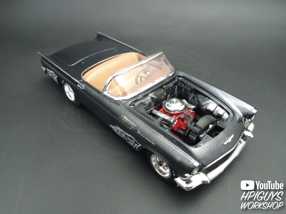 AMT 1/25 1957 Ford Thunderbird – image 7