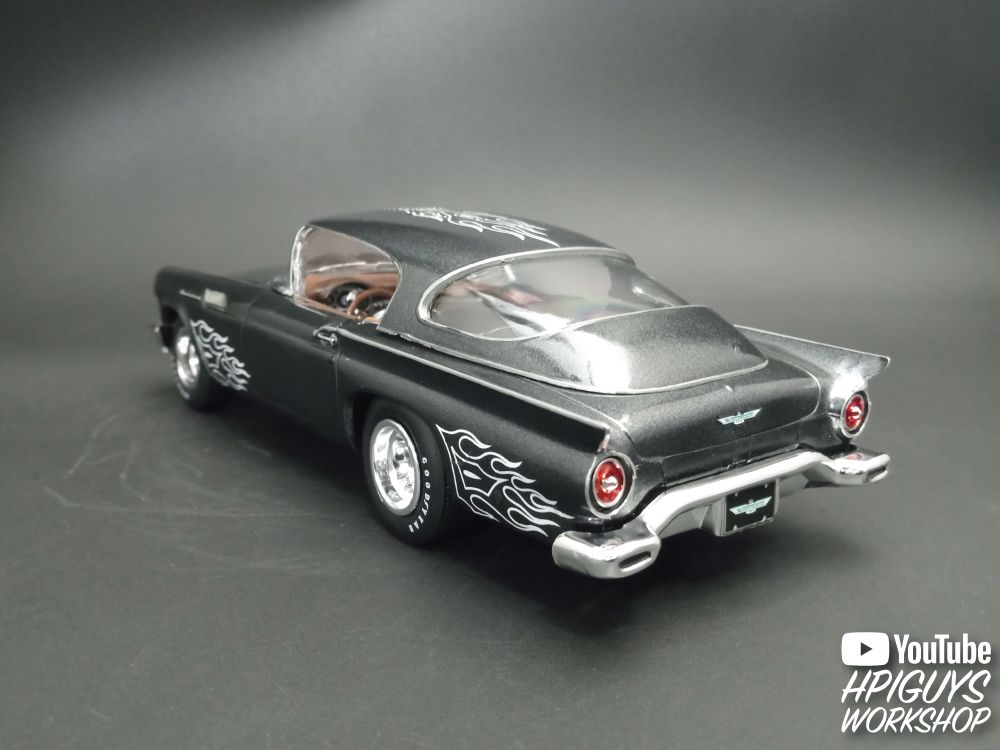 AMT 1/25 1957 Ford Thunderbird – image 10