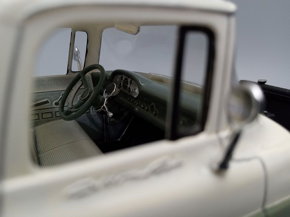AMT 1/25 1960 Ford F-100 Pickup With Trailer (New Tooling) – image 18