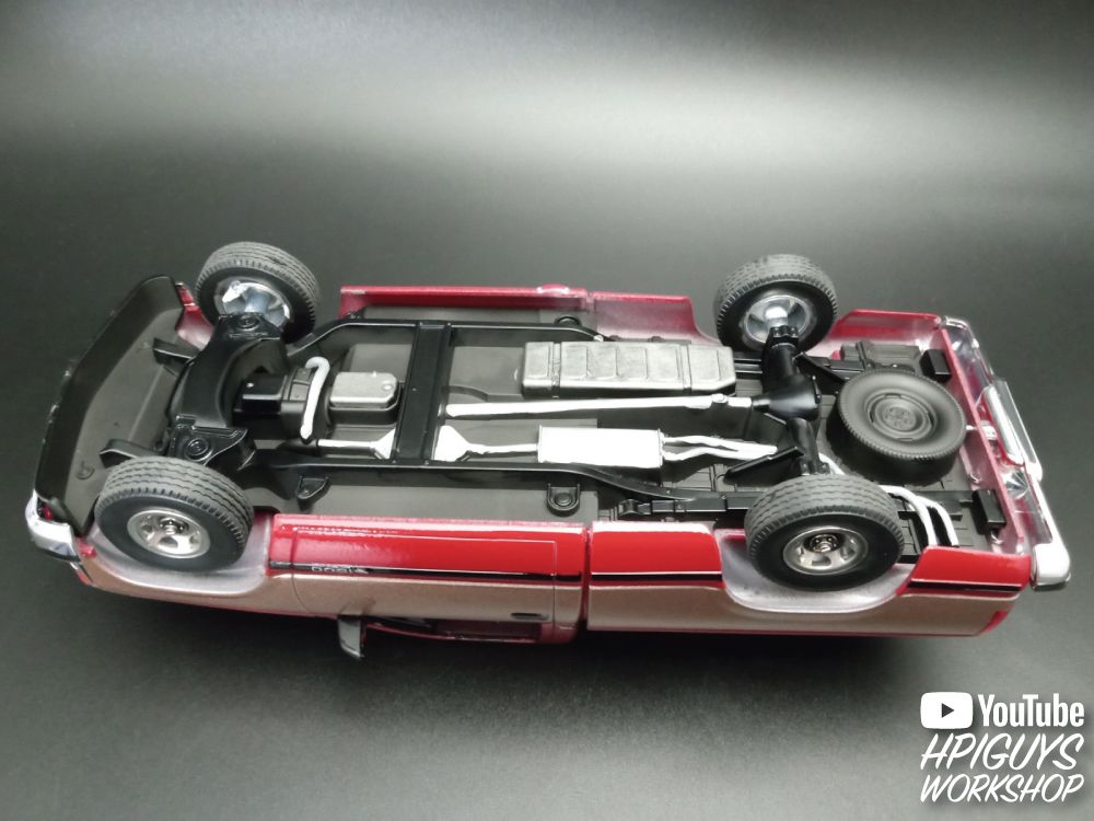 AMT 1/25 1992 Silverado Shortbed Fleetside Pickup Model Level 2 – image 3