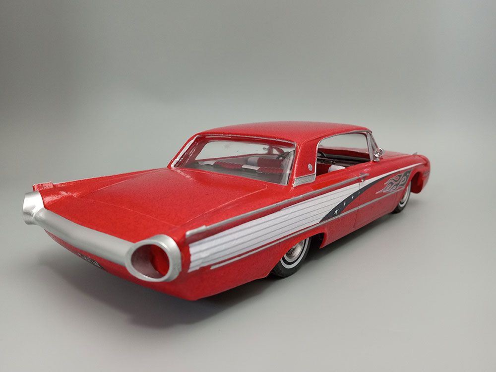 AMT 1/25 1961 Ford Galaxie Hardtop – image 10