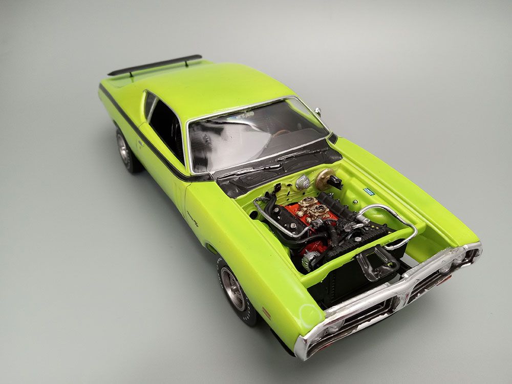 AMT 1/25 1971 Dodge Hemi Charger R/T – image 9