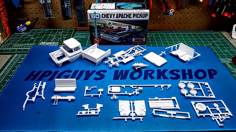 AMT 1/25 1960 Chevy Apache Pickup Street Machine (Level 2) – image 3
