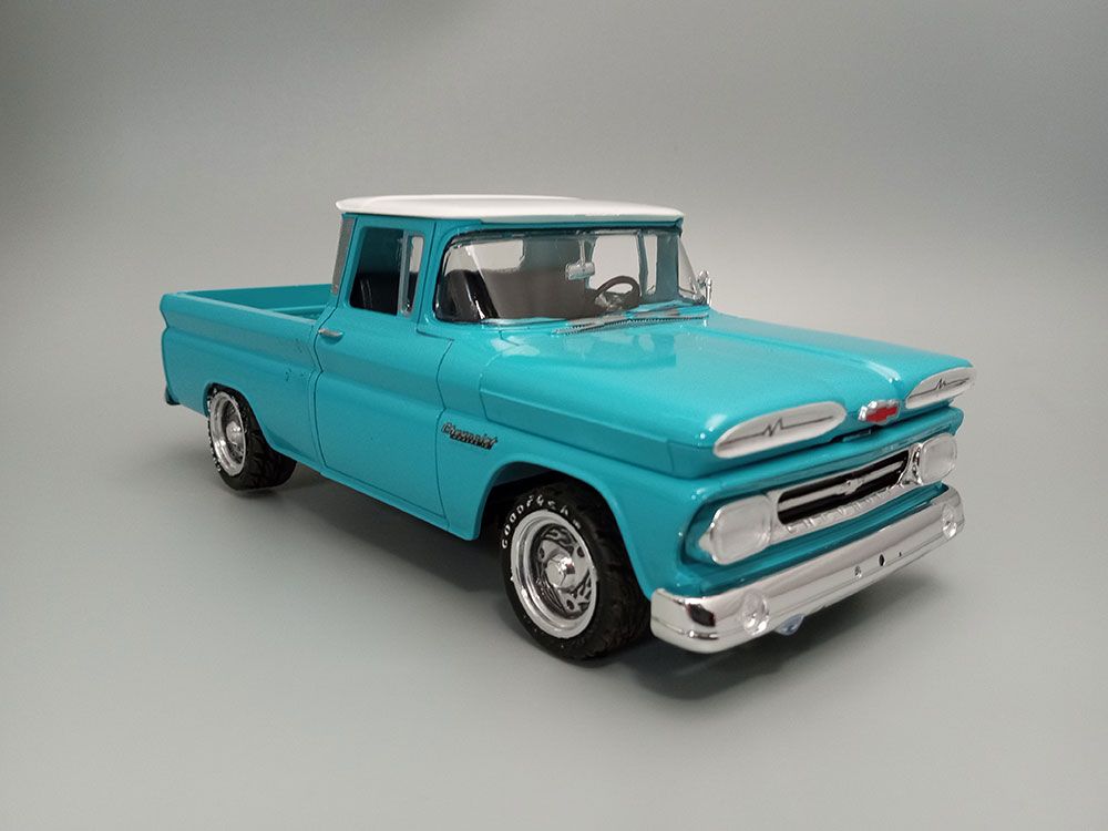 AMT 1/25 1960 Chevy Apache Pickup Street Machine (Level 2) – image 4