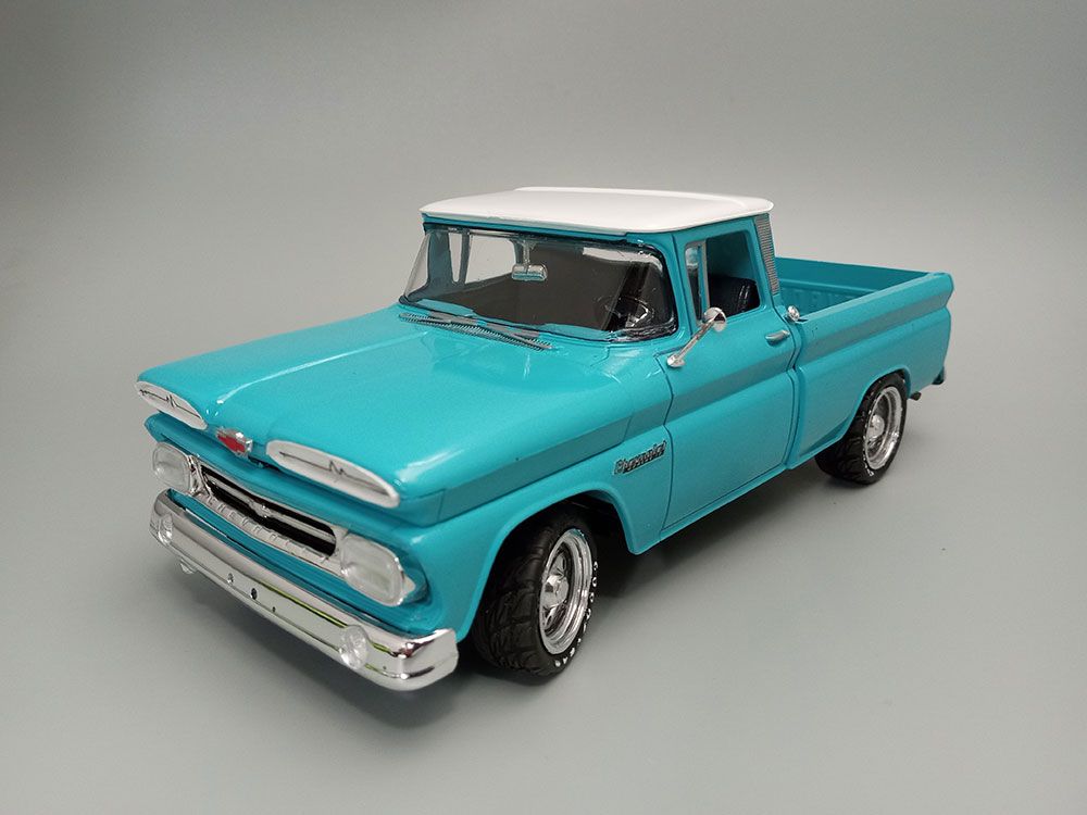 AMT 1/25 1960 Chevy Apache Pickup Street Machine (Level 2) – image 6
