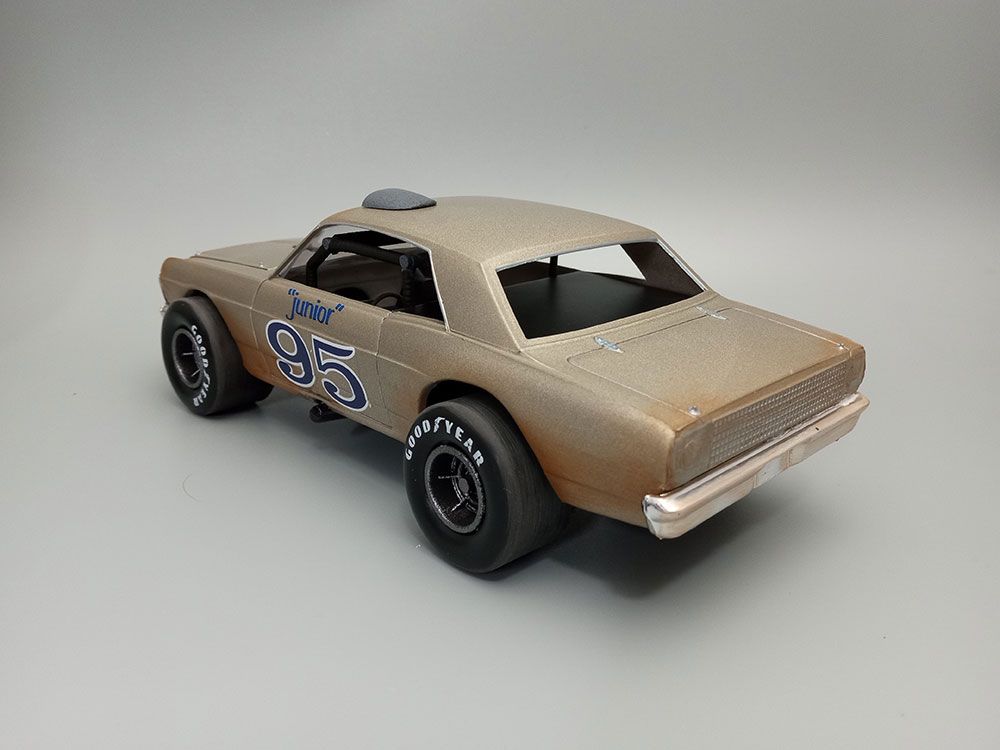 AMT 1/25 1969 Ford Falcon Modified Stocker Model Kit (Level 2) – image 5