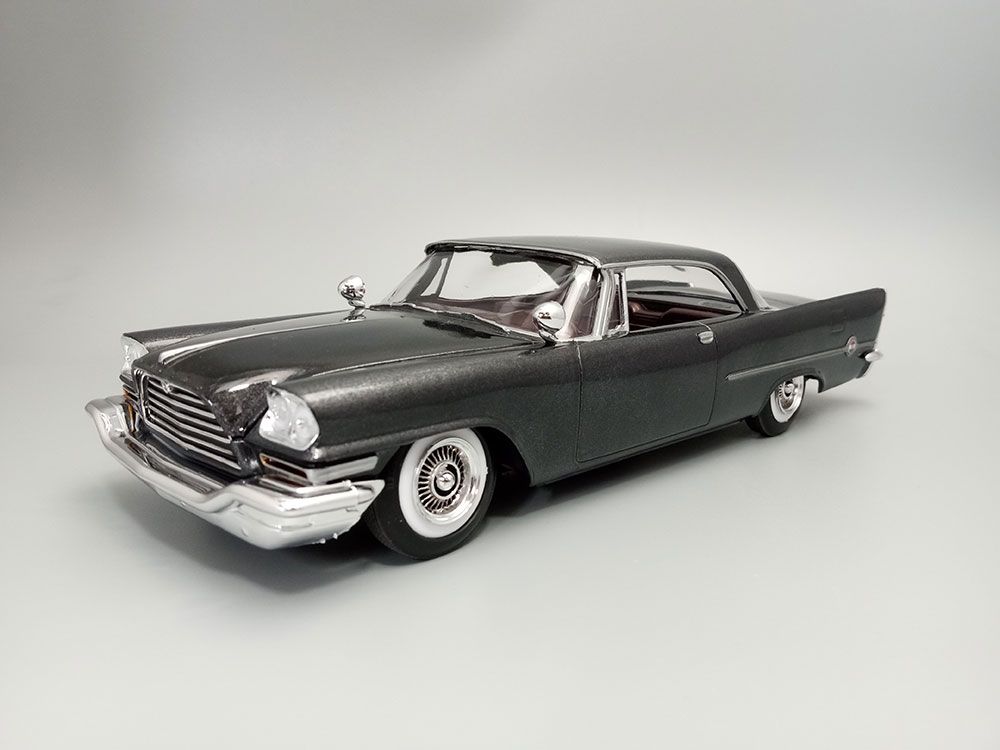 AMT 1/25 1957 Chrysler 300 Custom Version – image 8