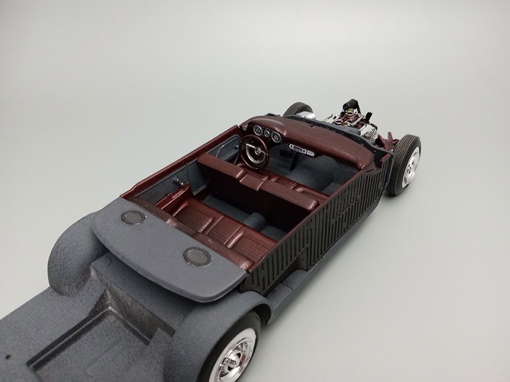 AMT 1/25 1957 Chrysler 300 Custom Version – image 17