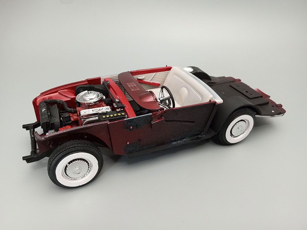 AMT 1/25 1956 Ford Thunderbird (Level 2) – image 4