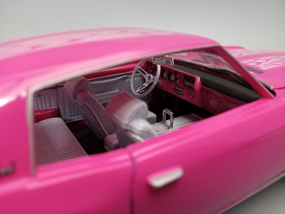 AMT 1/25 1970 Chevy Monte Carlo Lowrider Model Kit (Level 2) – image 6