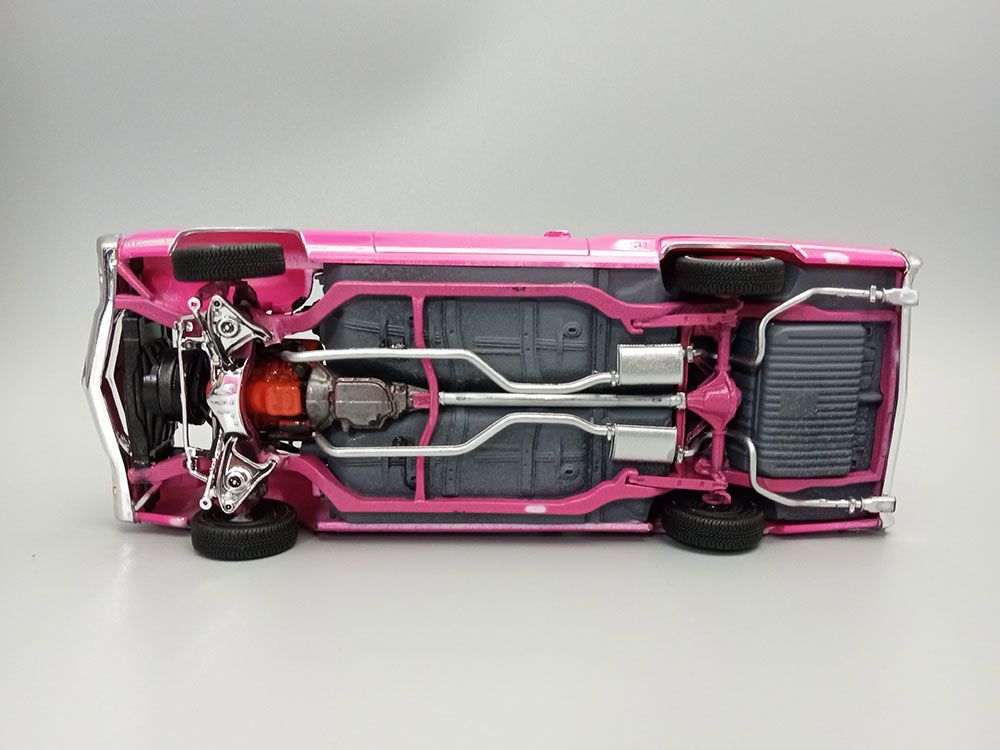 AMT 1/25 1970 Chevy Monte Carlo Lowrider Model Kit (Level 2) – image 8