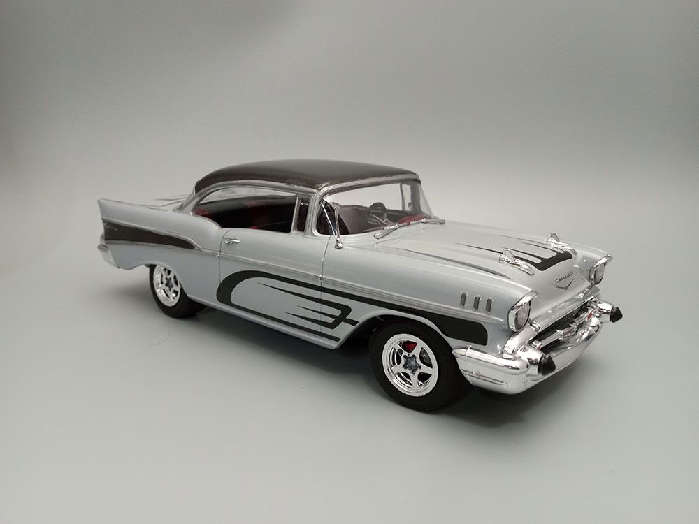 AMT 1/25 1957 Chevy Bel Air Street Machine Model Kit (Level 2) – image 9
