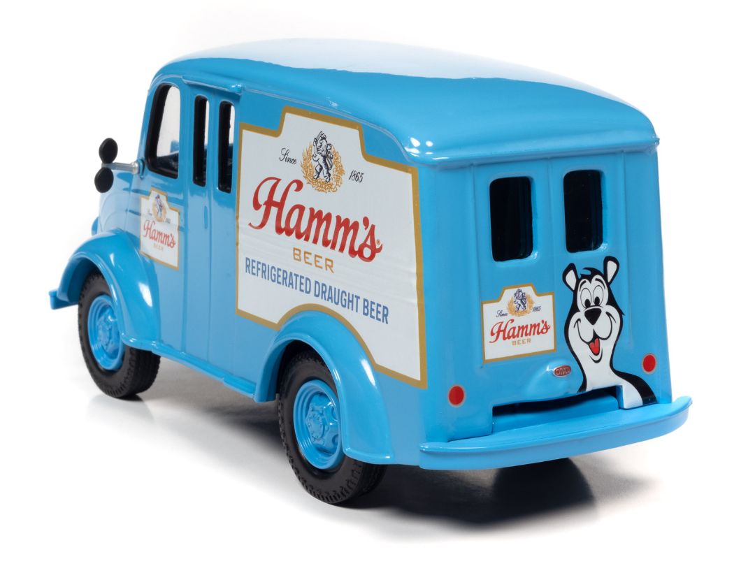 Auto World 1/24 1950 Divco Delivery Truck Hamms Beer – image 5