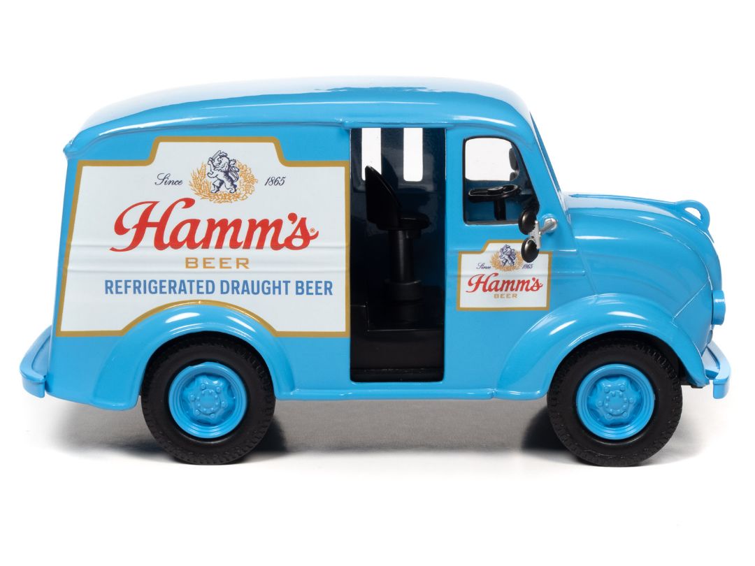 Auto World 1/24 1950 Divco Delivery Truck Hamms Beer – image 6