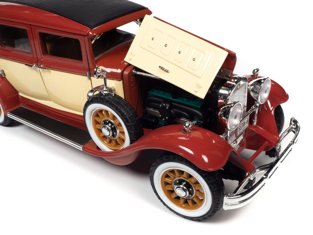 Auto World 1/18 1931 Peerless Master 8 Sedan - Maroon & Cream – image 11