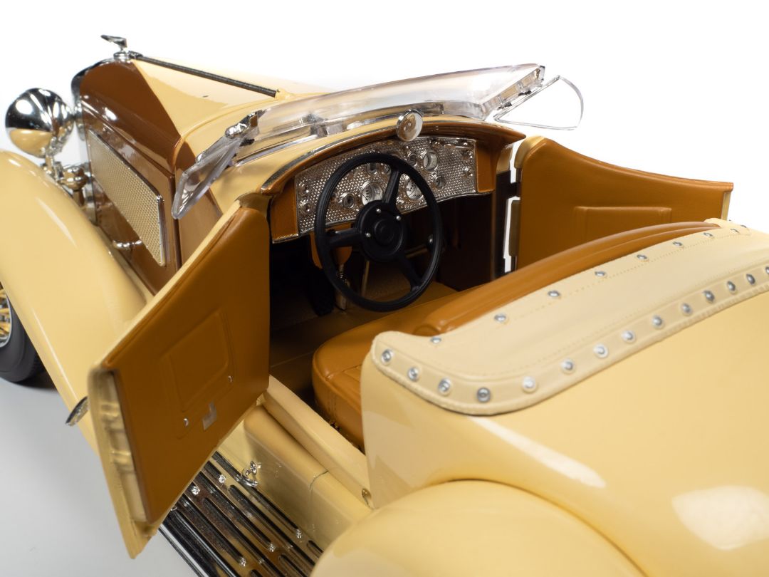 Auto World 1/18 1935 Duesenberg SSJ Speedster – image 9