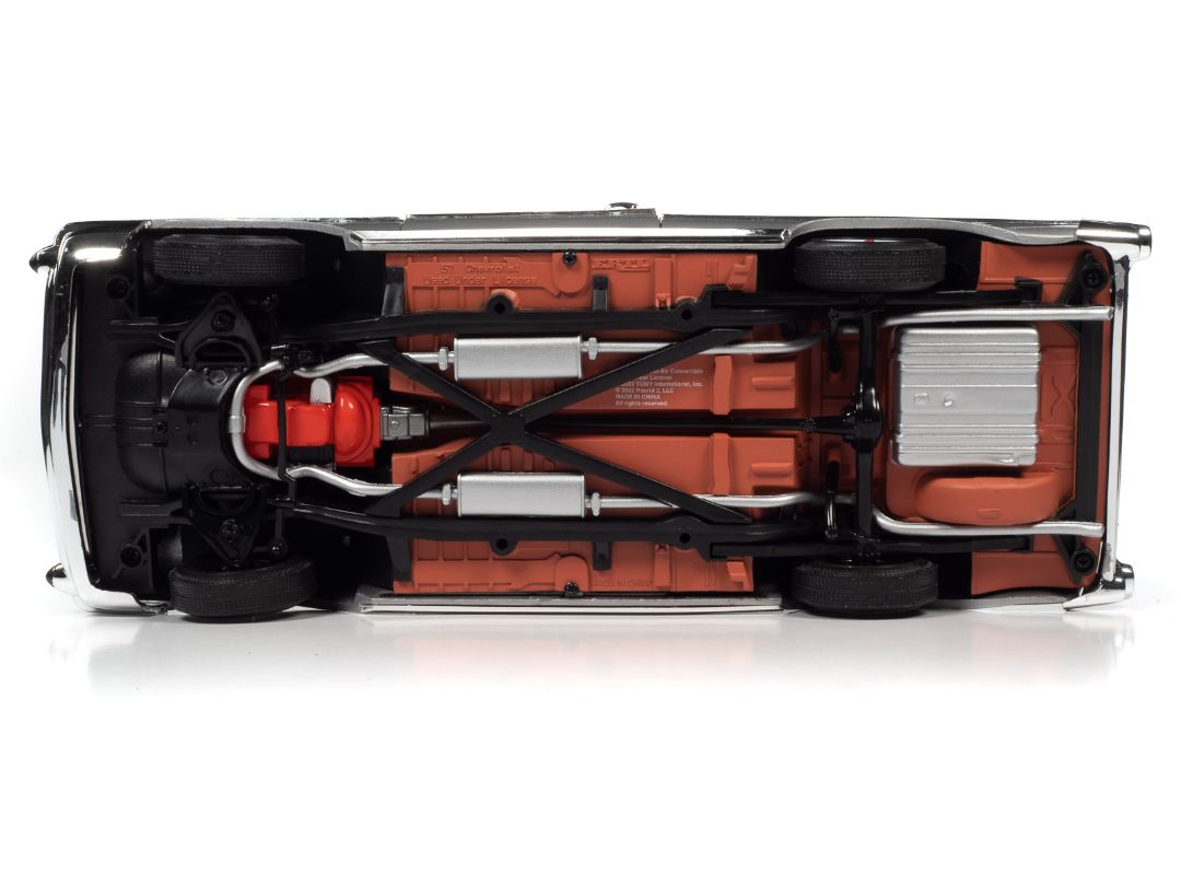 Auto World 1/18 1957 Chevrolet Bel Air Convertible – image 10