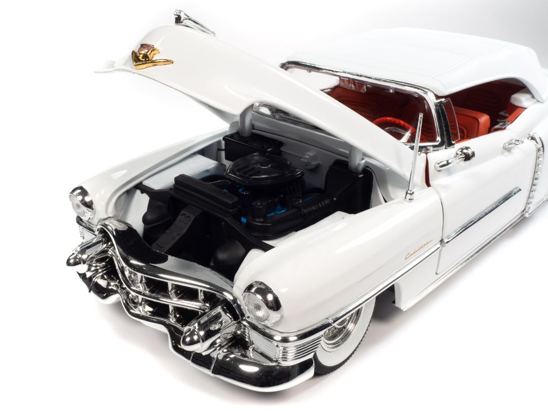 Auto World 1/18 1953 Cadillac Eldorado Convertible Alpine White – image 9