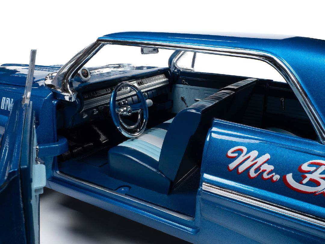 Auto World 1/18 1962 Pontiac Catalina HT Legends 1/4 Mile – image 9