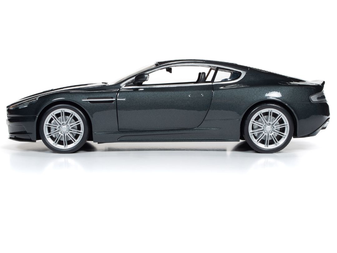 Auto World 1/18 James Bond 007 Quantum of Solace Aston Martin – image 2