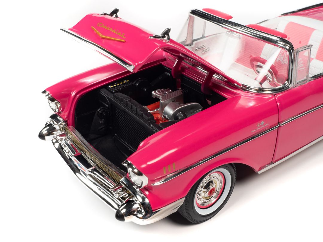 Auto World 1/18 Barbie 1957 Chevy Convertible  - Pink – image 3