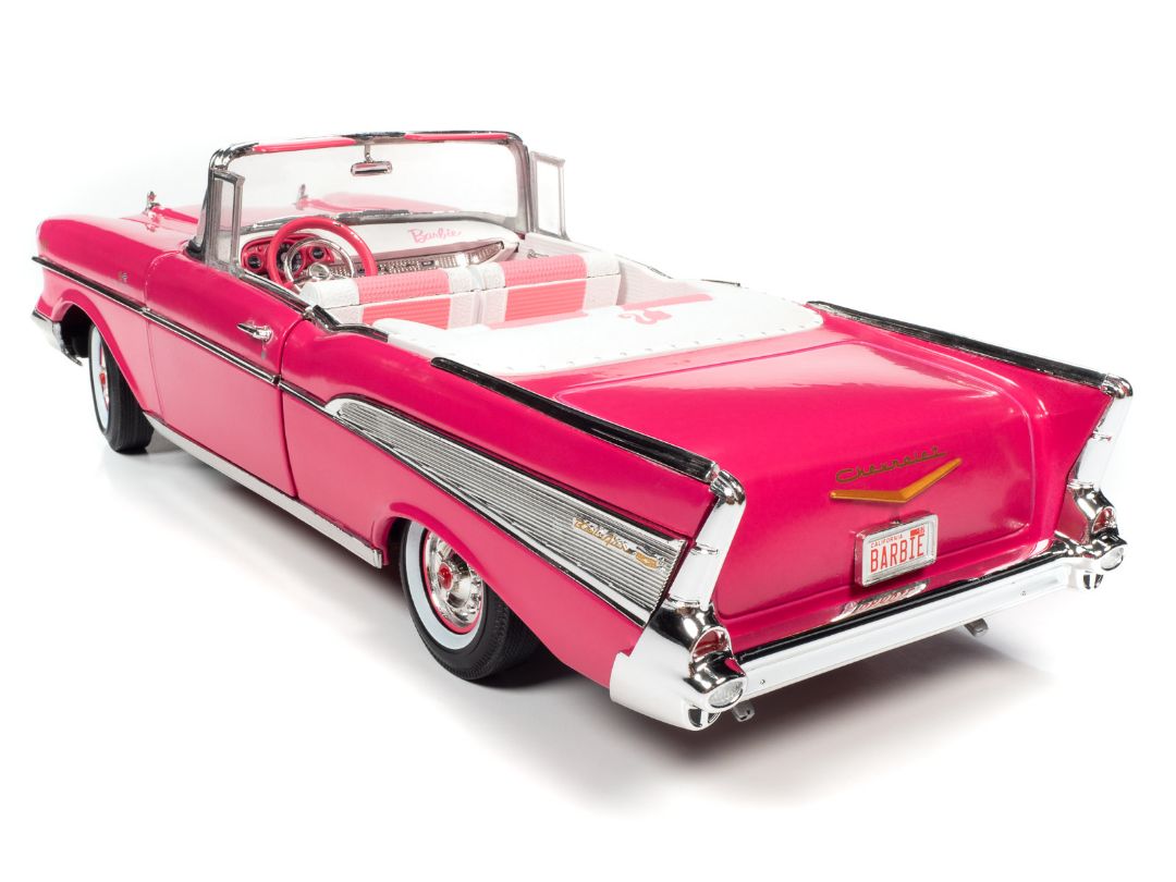 Auto World 1/18 Barbie 1957 Chevy Convertible  - Pink – image 7