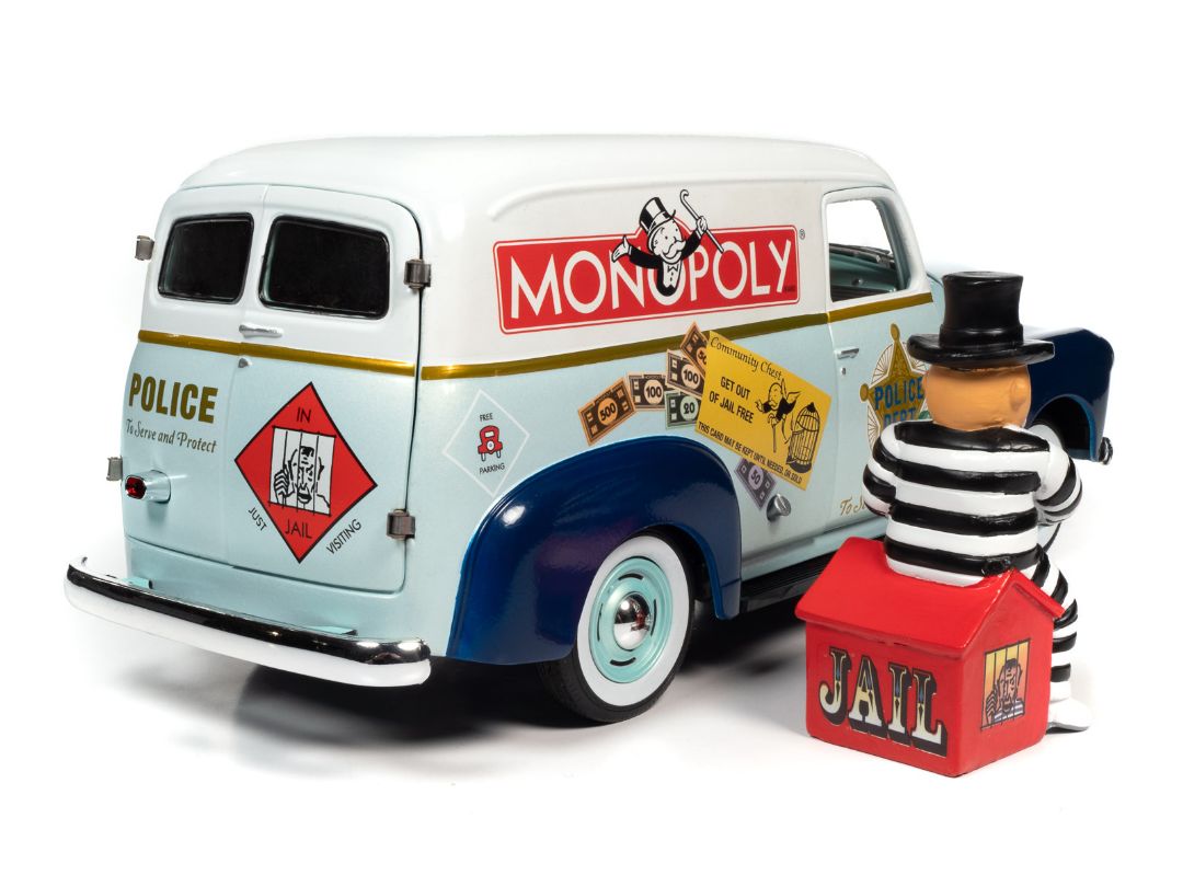 Auto World 1/18 Monopoly 1948 Chevrolet Panel Delivery w/ Figure – image 2