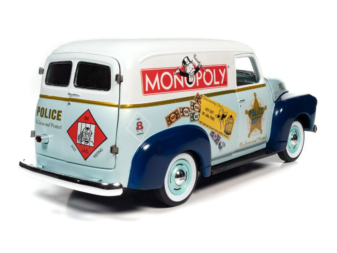 Auto World 1/18 Monopoly 1948 Chevrolet Panel Delivery w/ Figure – image 3