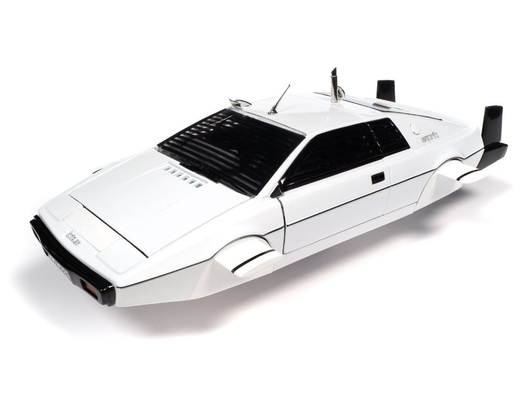 Auto World 1/18 James Bond 1971 Lotus Espirit - Lotus White – image 4