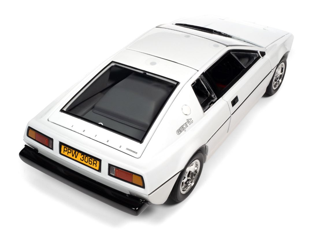 Auto World 1/18 James Bond 1971 Lotus Espirit - Lotus White – image 13