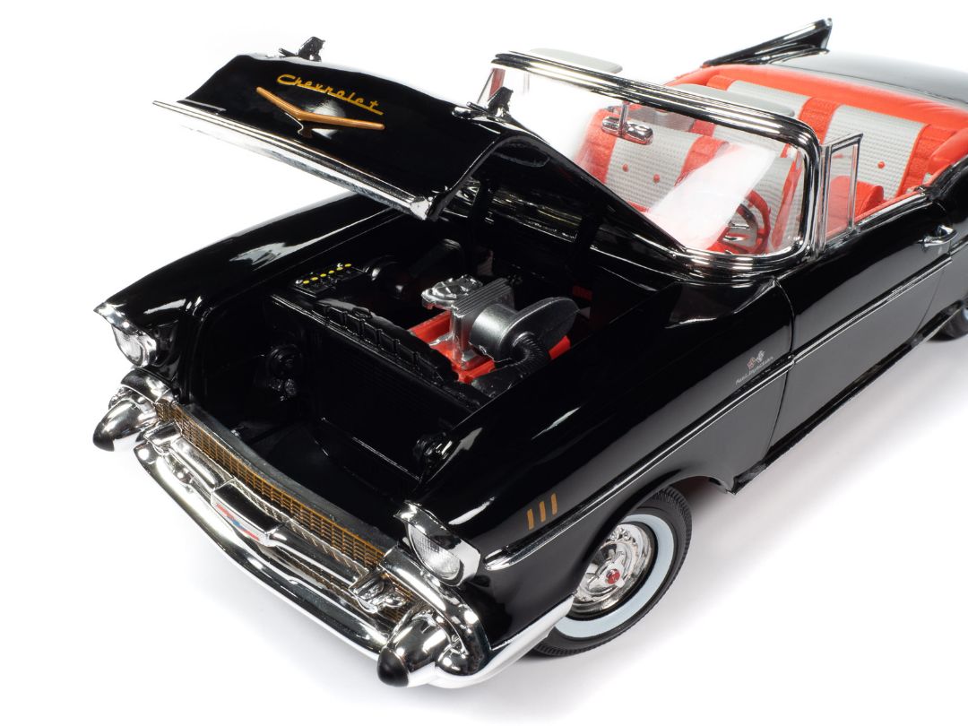 Auto World 1/18 James Bond 1957 Chevrolet Bel Air Convertible – image 9
