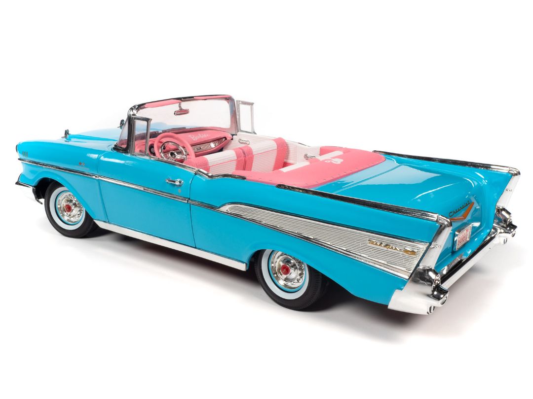 Auto World 1/18 Barbie 1957 Chevy Bel Air - Aqua Blue – image 8