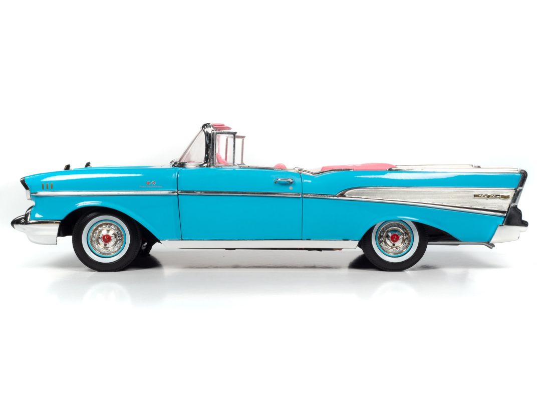 Auto World 1/18 Barbie 1957 Chevy Bel Air - Aqua Blue – image 10