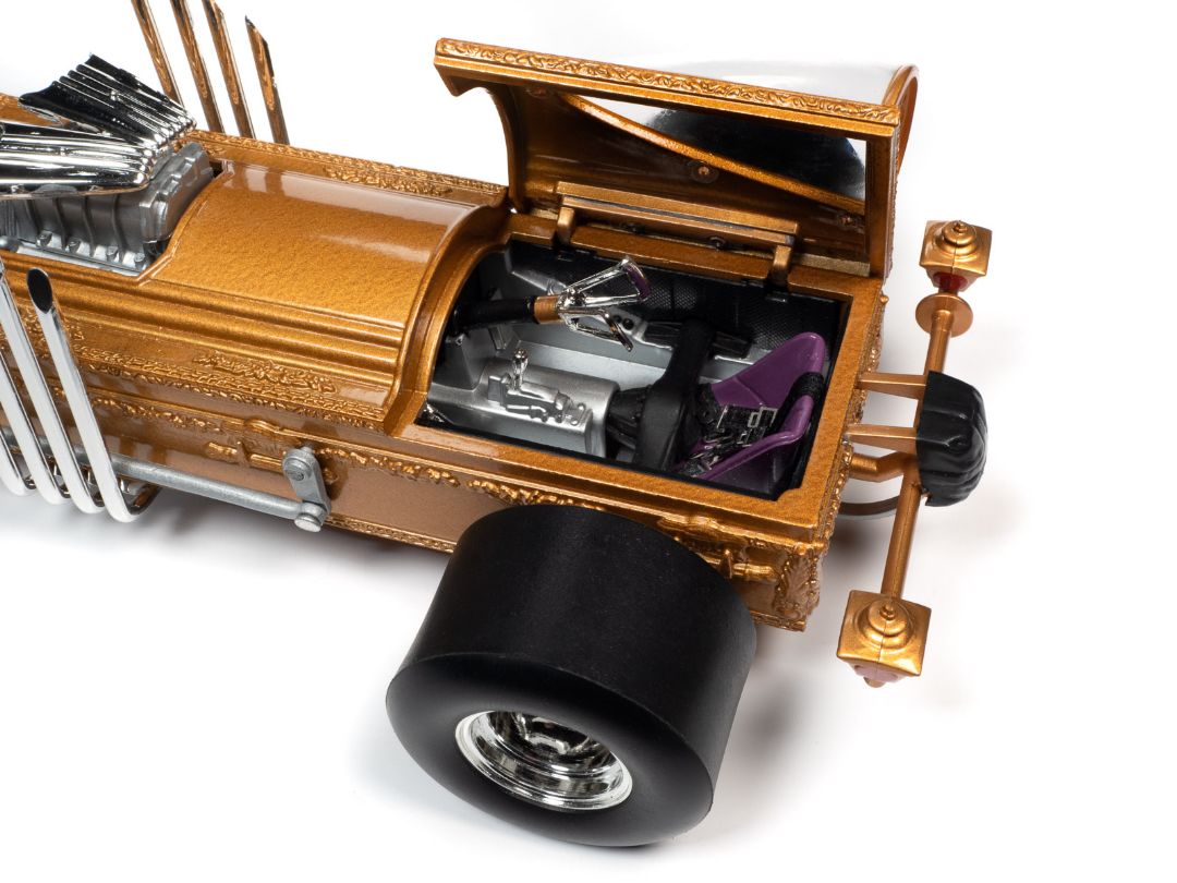 Auto World 1/18 George Barris Dragula - Gold – image 3