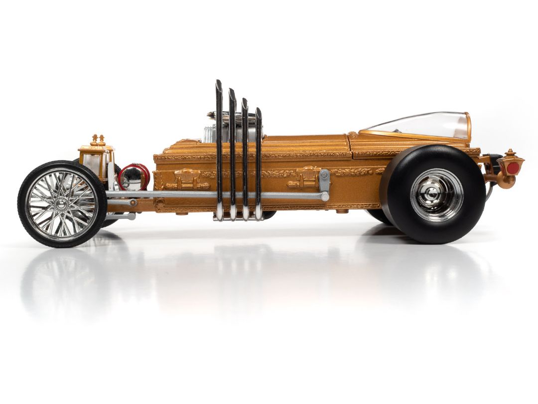 Auto World 1/18 George Barris Dragula - Gold – image 5
