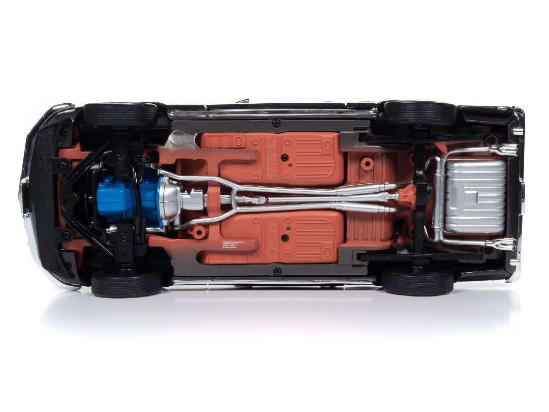 Auto World 1/18 1969 Ford Mustang John Wick – image 3