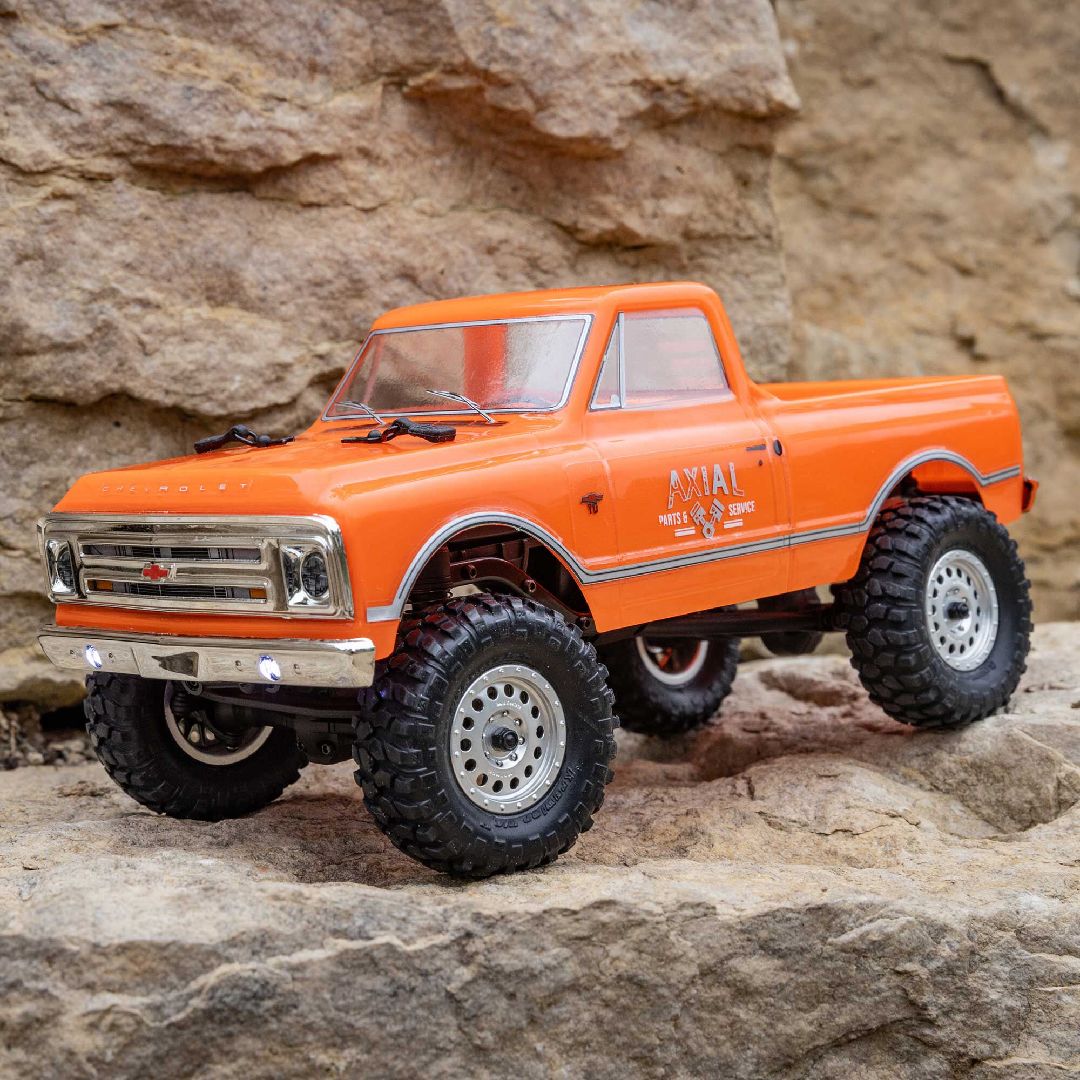 Axial 1/24 SCX24 1967 Chevrolet C10 4x4 RTR - Orange – image 2
