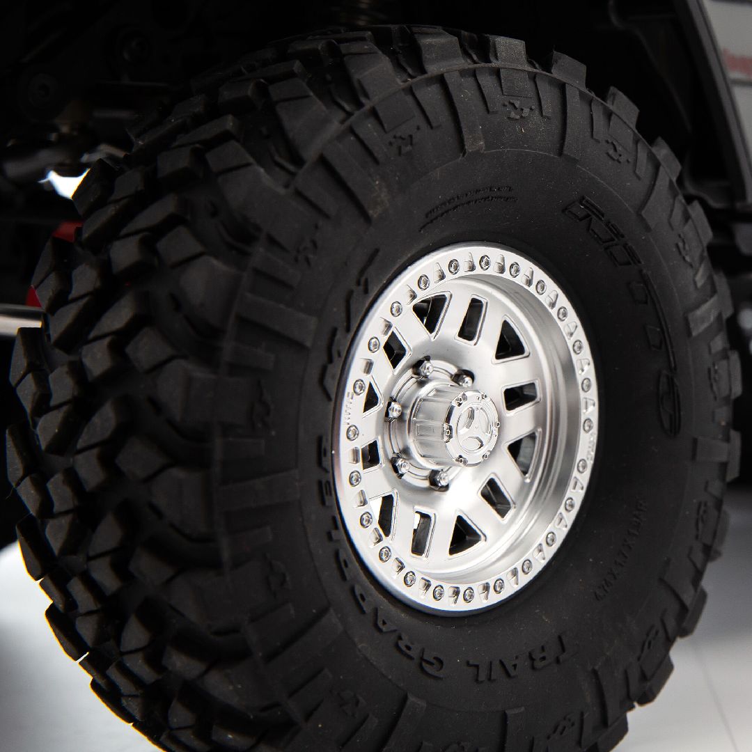 Axial 1/10 SCX10 III Jeep Wrangler Brushed 4x4 RTR - Grey – image 5