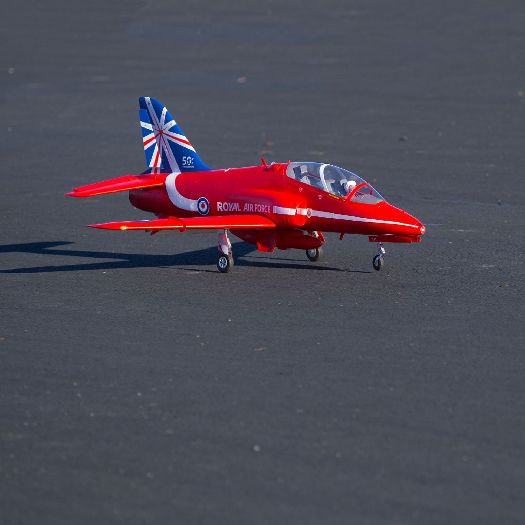 FMS BAE Hawk Red Arrow 80mm EDF PNP – image 4