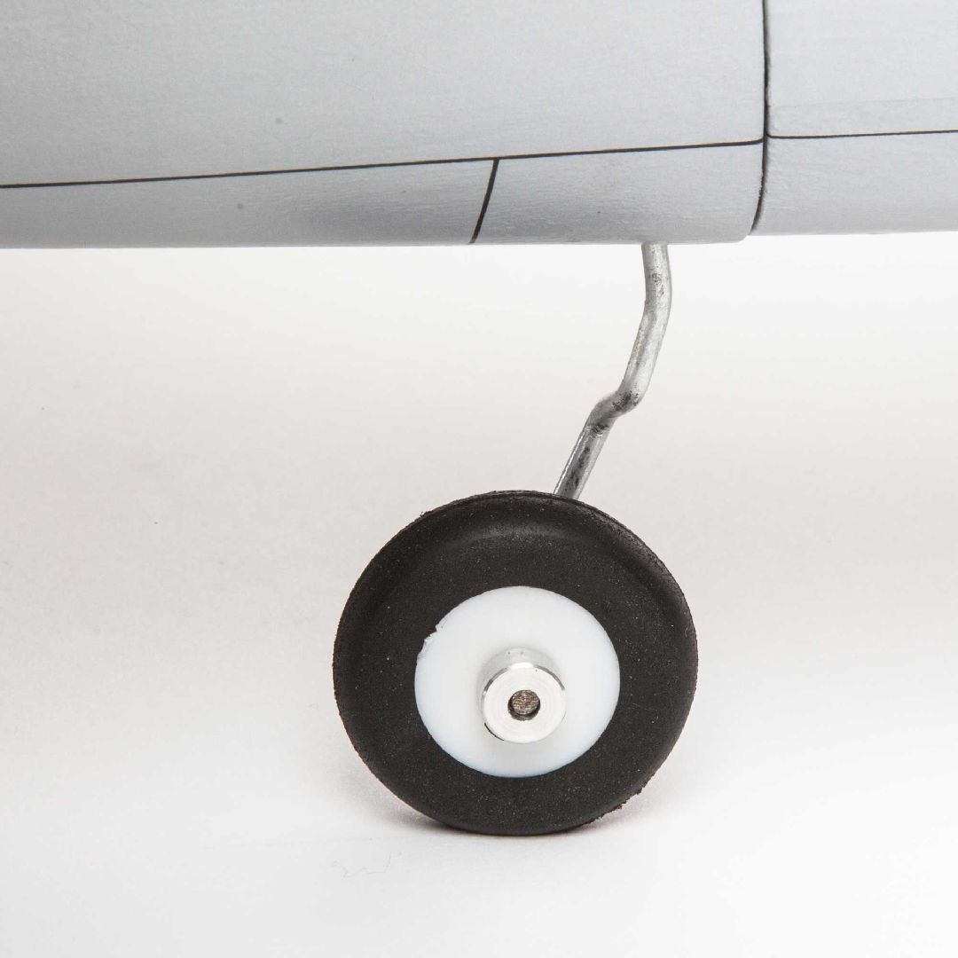 Hanger 9 P-47D Thunderbolt 20cc ARF – image 7